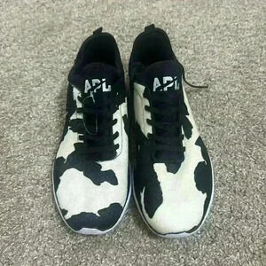 APL shoes